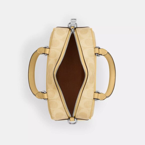 ❤️🐶Coach X Peanuts Satchel Crossbody Bag In Signature Canvas With Charlie Brown - Picture 3 of 9